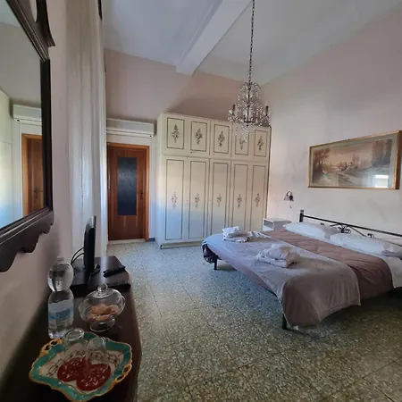 Viaemilia 3* Módena