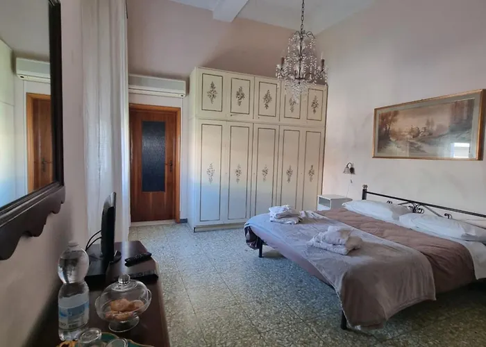 Viaemilia 3* Modène