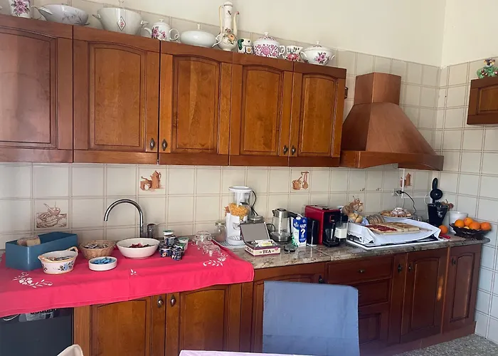 Alojamento de Acomodação e Pequeno-almoço Viaemilia